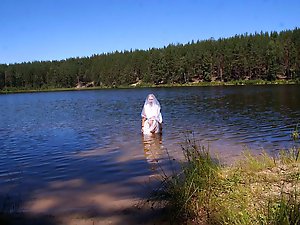 Hot women want to seduce men.