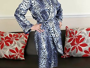 Attractive gilfs look fuckable