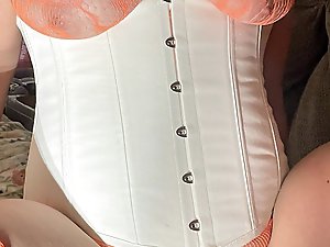 Mature ladies and big tits women from OlderWomanFun