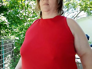 Blonde older lady is playing with her vagina