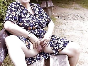 Granny forgot her Panties