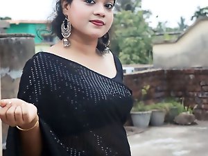 Good-looking babes are posing naked for fun